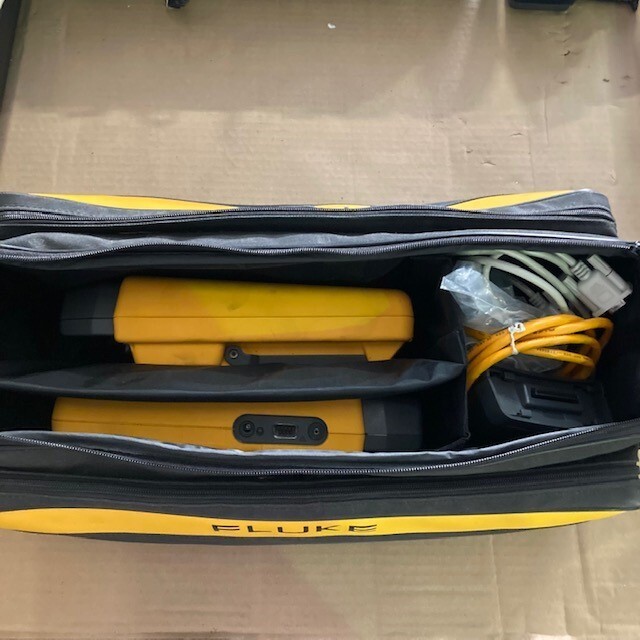 FLUKE Networks DSP-4100 Digital Cable Analyzer &DSP-4100SR Smart Remote Kit