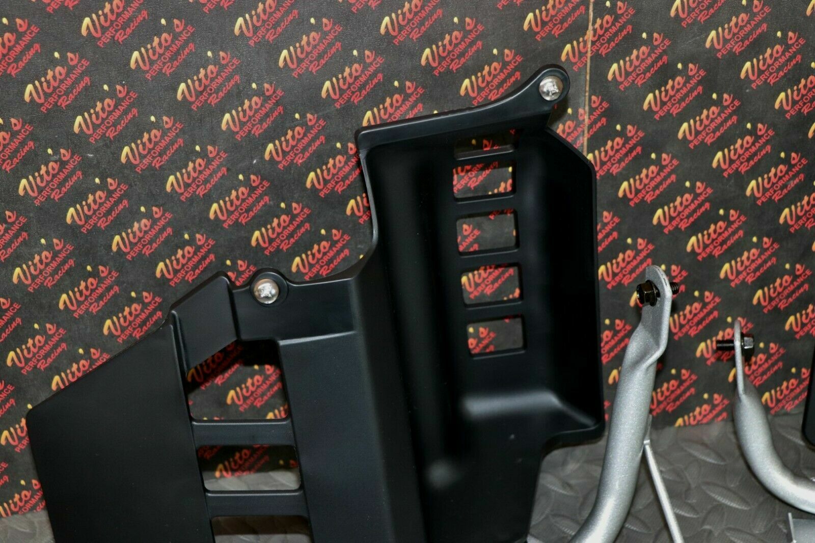 SILVER Heel Guards footrest Yamaha Banshee left right nerf bars plastic BOLT KIT