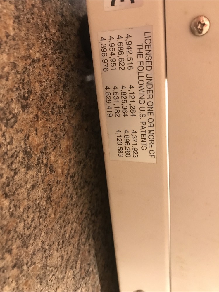 Hitachi U-2010 Spectrophotometer
