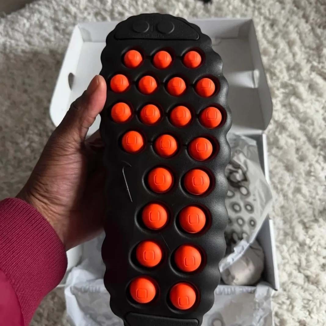 🔥 Mind 001 Mule | Black | Men’s Sneakers Size 7- 11