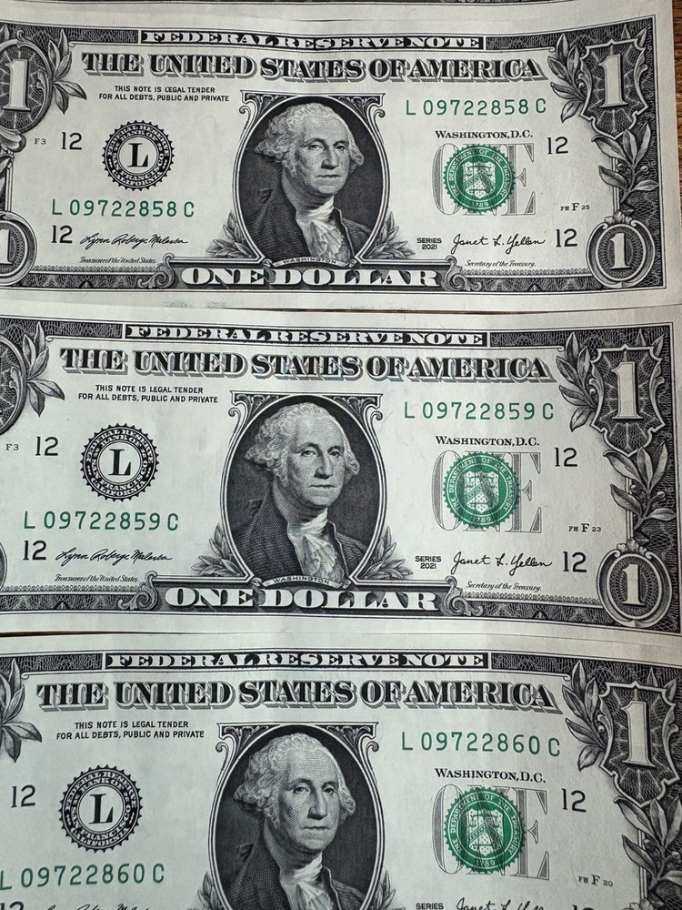 Fancy 1 Dollar Bill 5 Consecutive Serial Number Excellent Condition