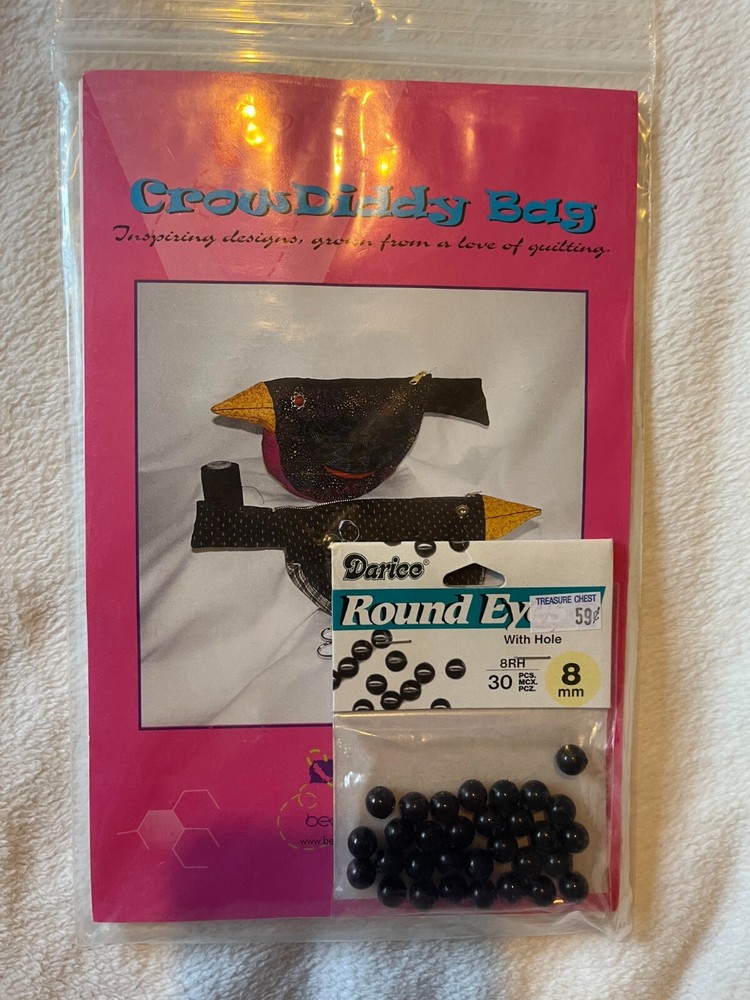 Bee Creative CrowDiddy Bag Pattern with Round Eye Beads Uncut