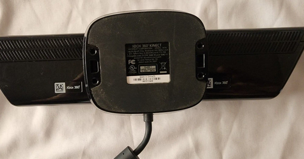 Microsoft 1414 Xbox 360 Kinect Sensor Bar Only - Black