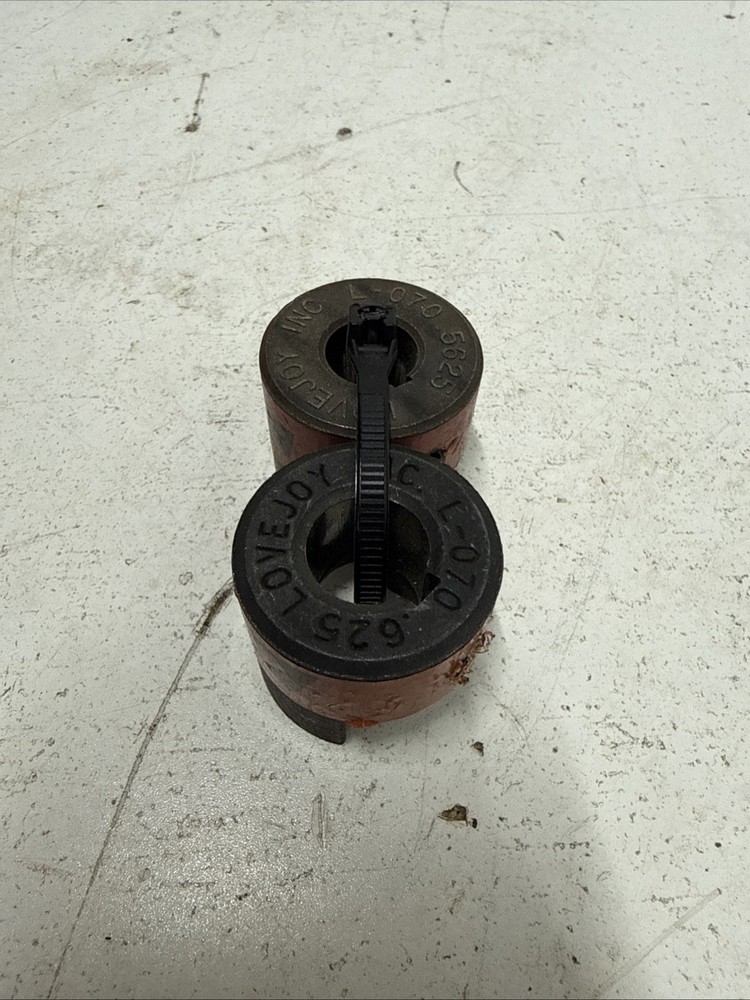 QTY-2 LOVEJOY L-070 .625 COUPLER