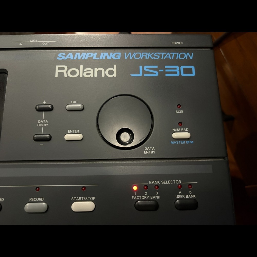 Roland JS-30 Sampling Workstation 8 Bit Sampler