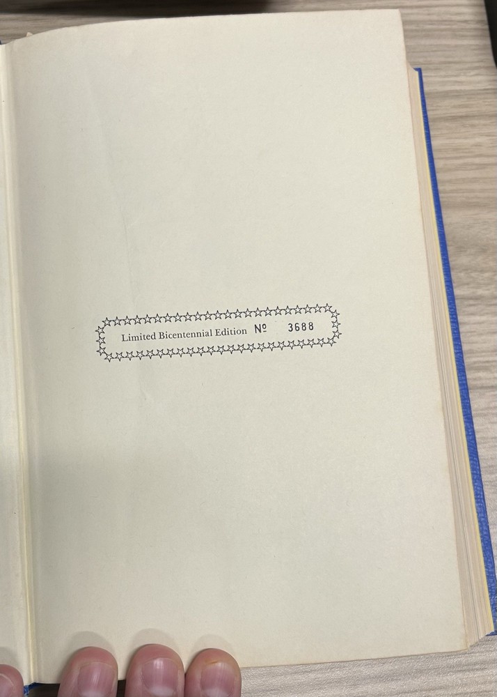 1976 **Limited Bicentennial Edition** Scott US Stamp Catalogue Specialized