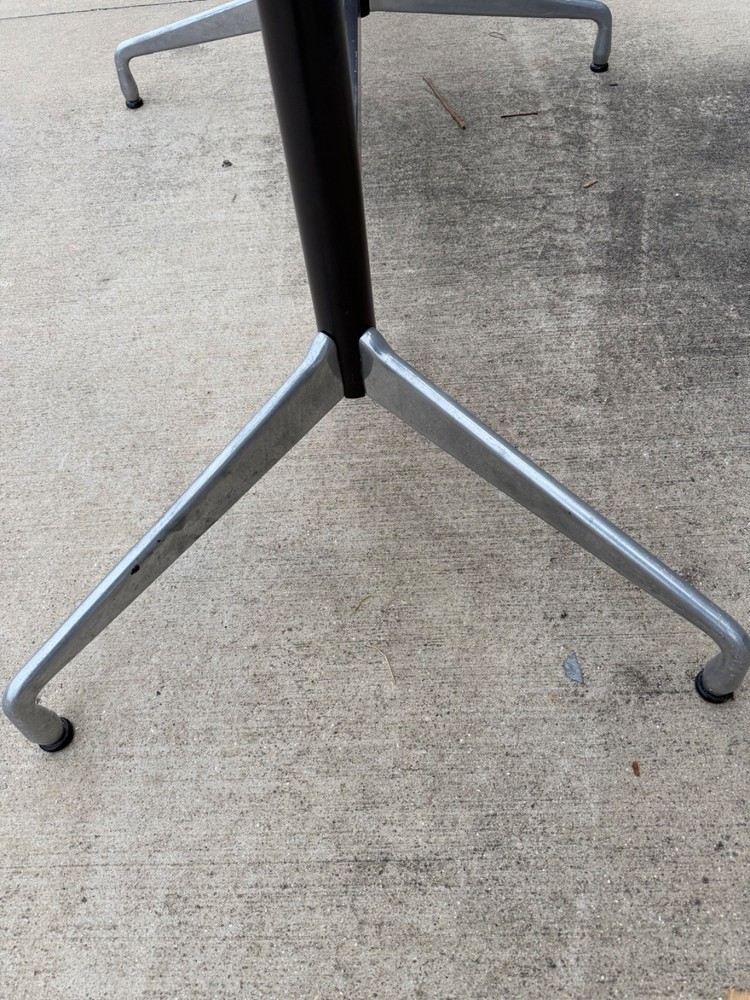 Herman Miller Segmented Base