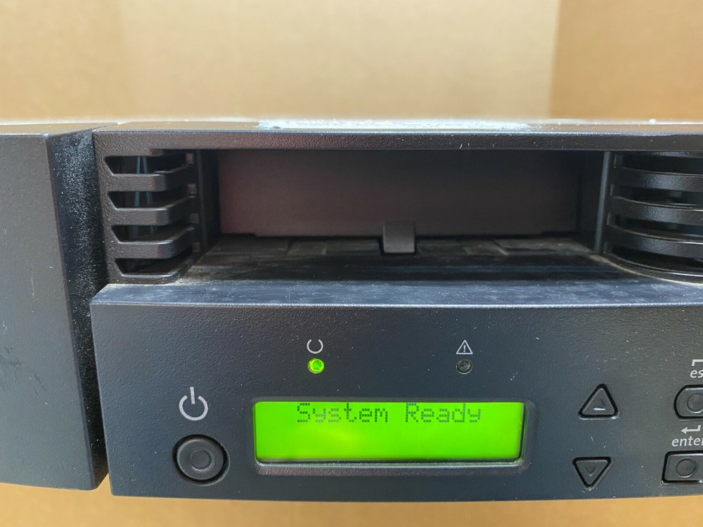 QUANTUM SUPERLOADER 3 L700 LTO-3 SCSI EC-LLDAA-YF TAPE DRIVE LIBRARY AUTOLOADER