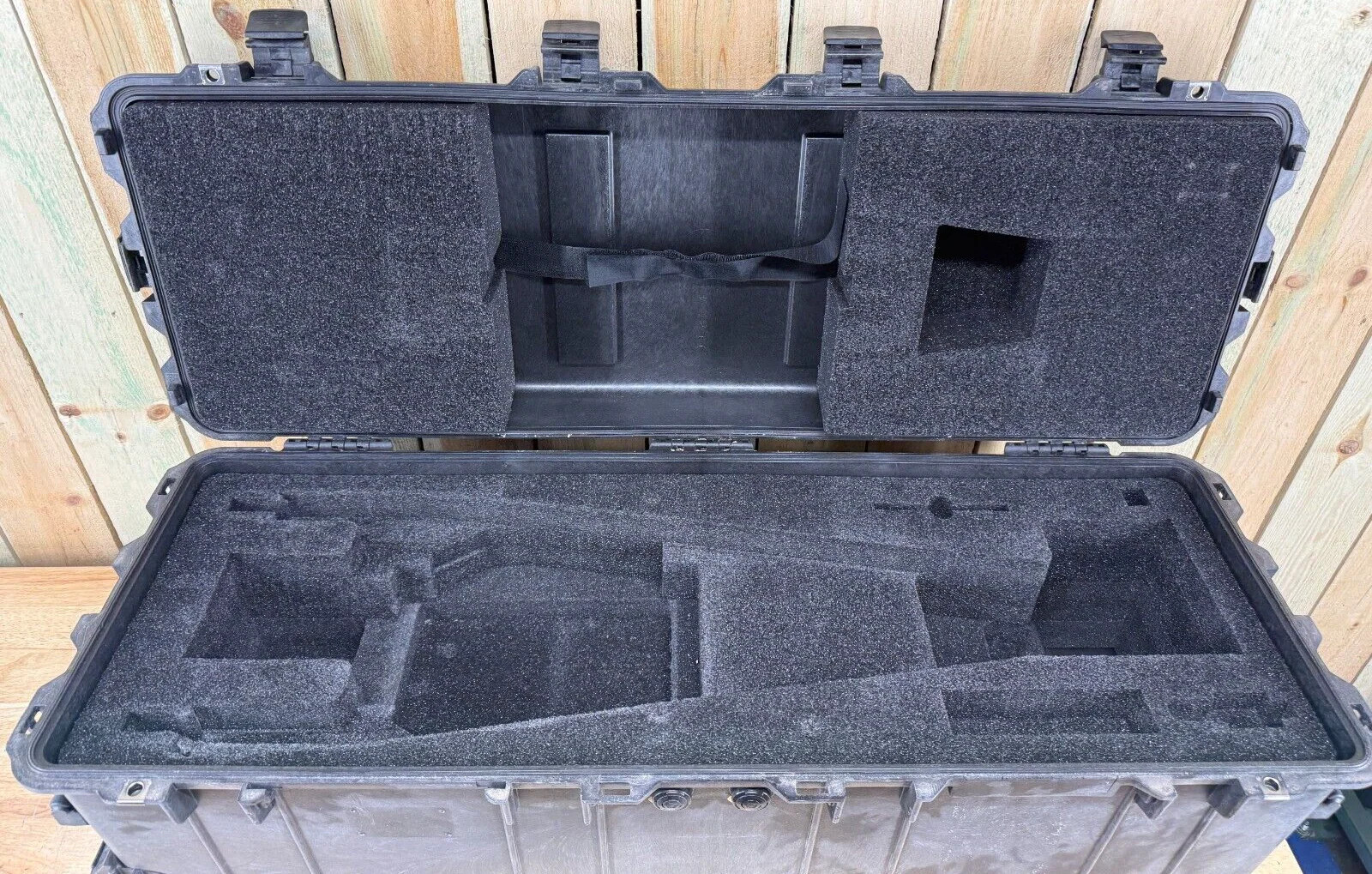 Pelican 1740 Protector Case Black Waterproof Good Condition B/C