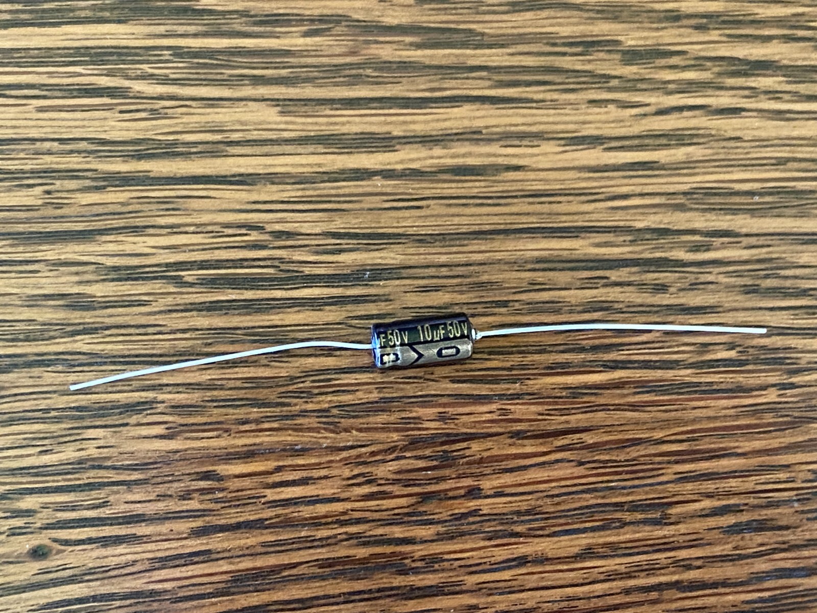 New 50v Axial Capacitor 5 6.8 10 15 22 25 33 47 50 68 100 uf Stereo Radio Repair