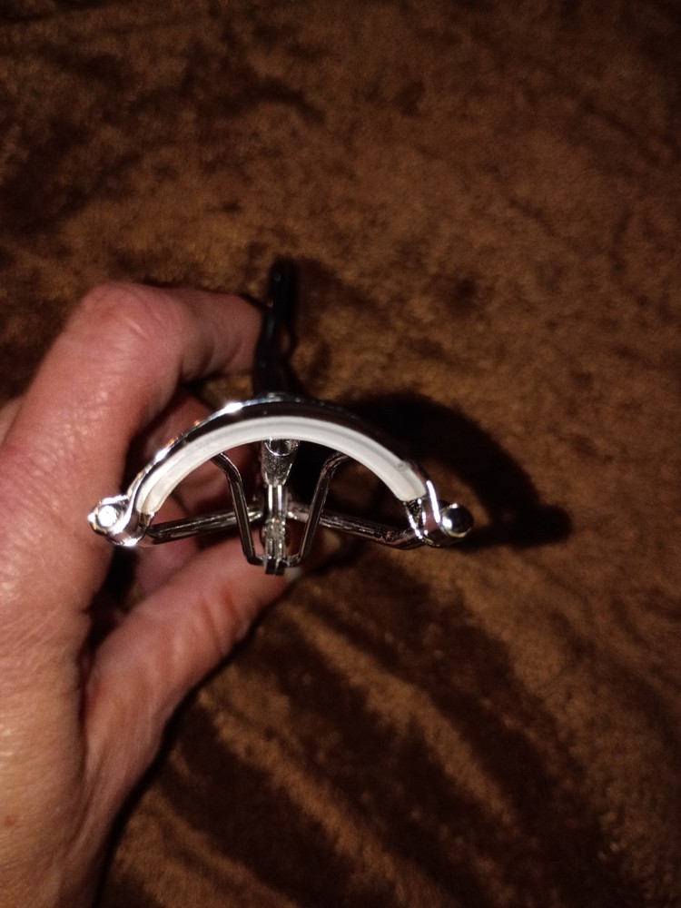 ULTA Eyelash Curler Spring Loaded (More Round) Quality