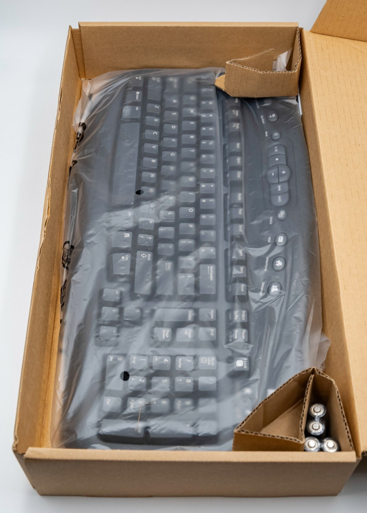 Microsoft Wireless Optical Desktop 1000 Keyboard & Mouse - OPEN BOX