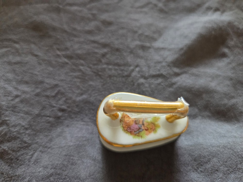 Miniature Iron
