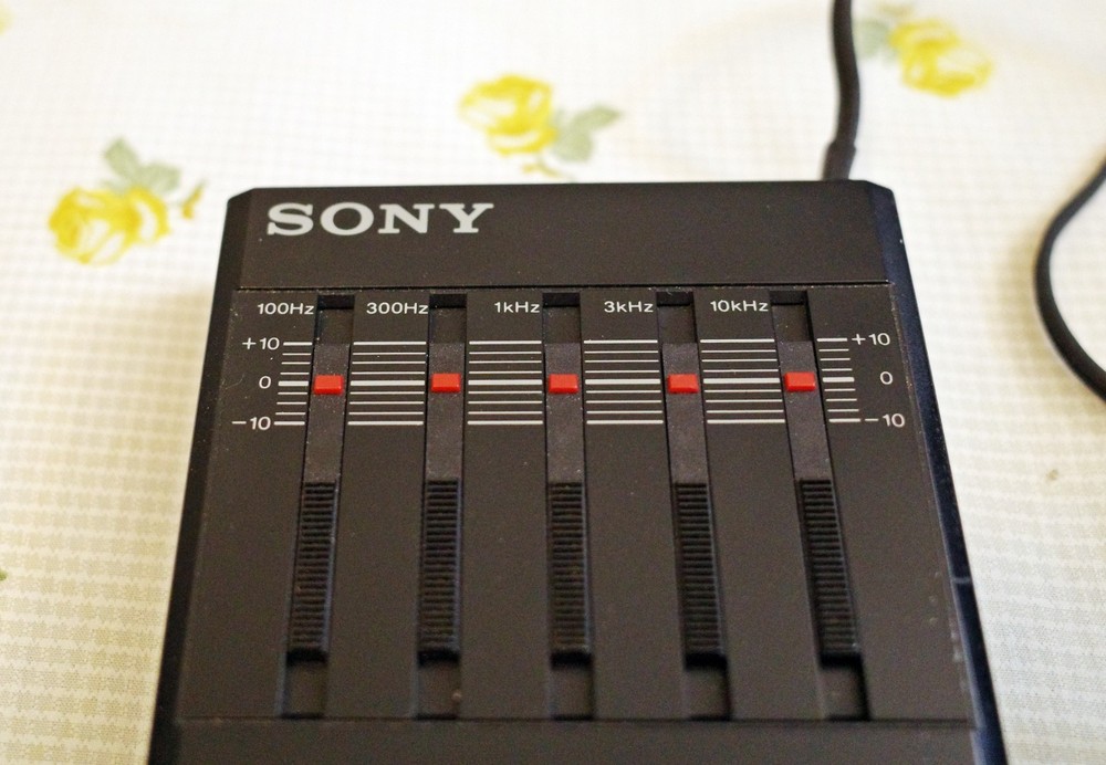 Sony SEQ-50 Walkman EQ Stereo Graphic Equalizer