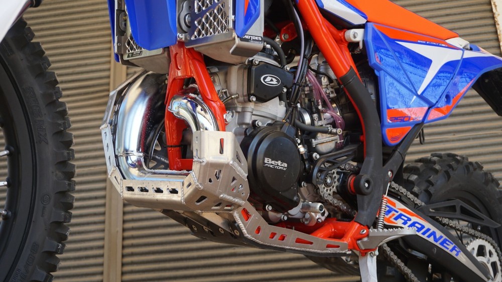 PIPE GUARD WITH BASH PLATE FOR BETA XTRAINER 2015-2024 LINK GUARD INCLUDING
