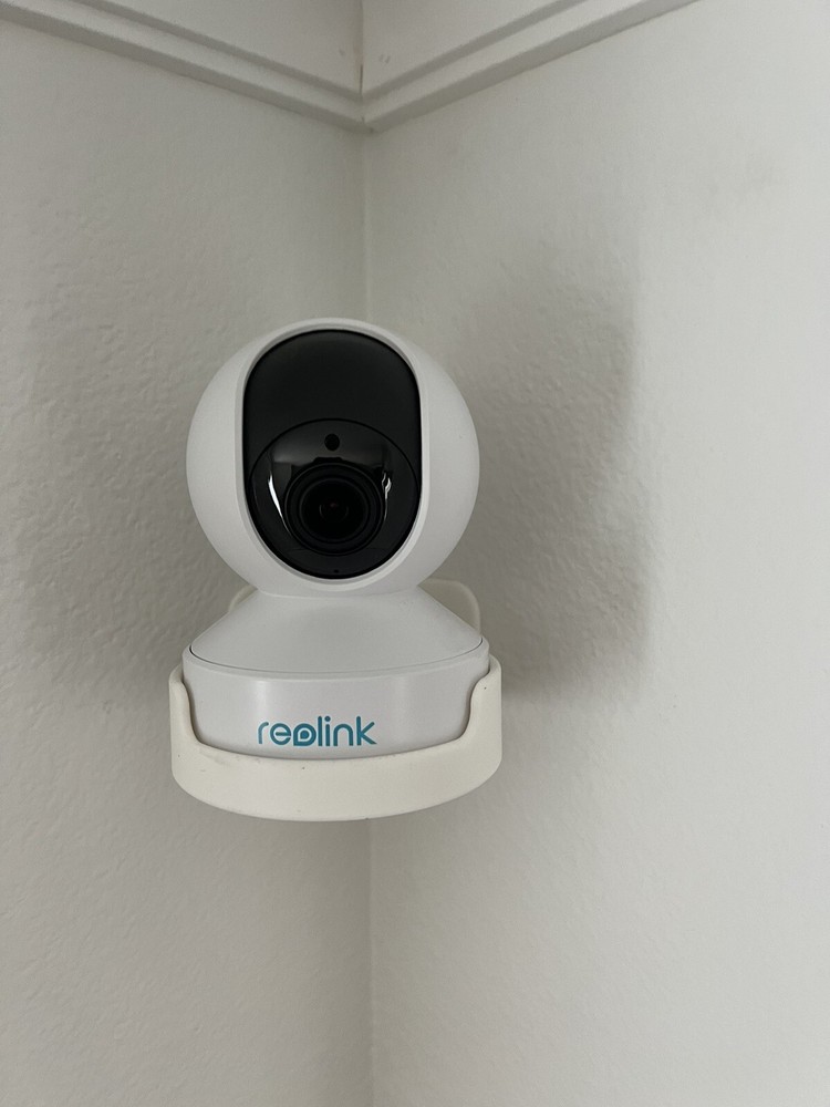 Reolink E1 Pro or E1 Zoom WiFi Camera Corner Mount Bracket plate