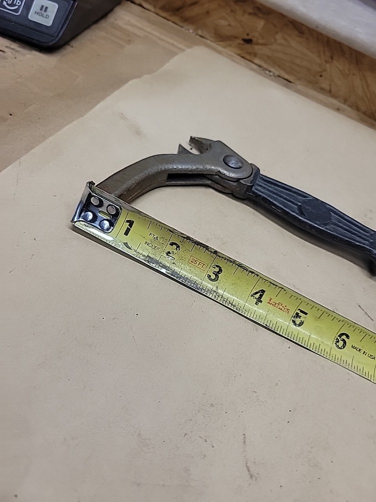 Vintage Crescent No. 56 Suregrip Nail Puller Tool VGC, Extends