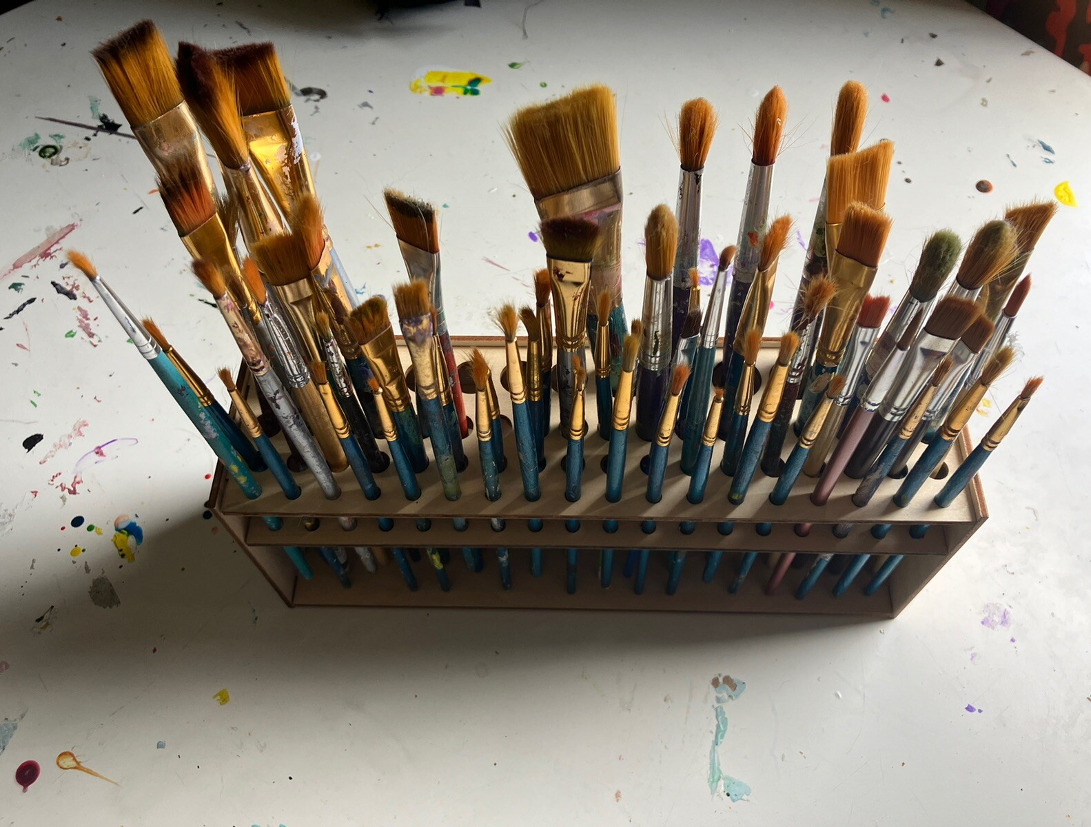 67 Slot Paint Brush Holder Stand Holds Up Storage Organizer Rack For Artists Art