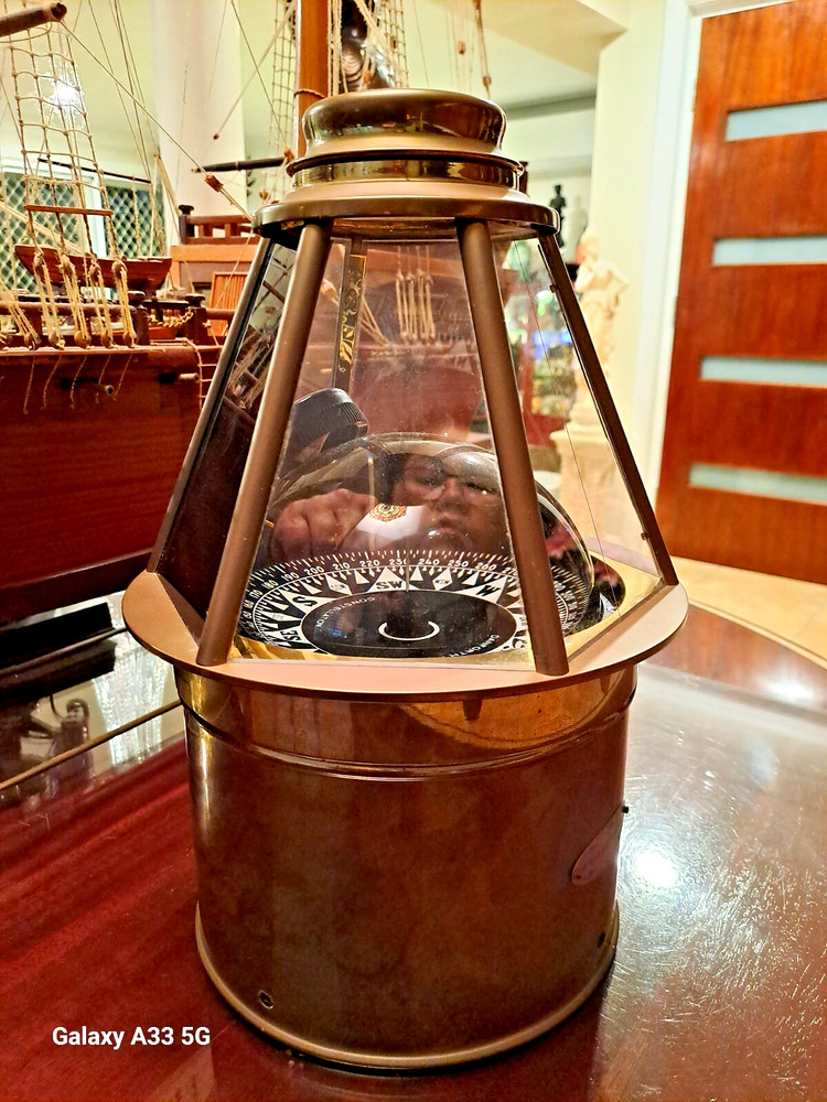 Danforth Skylight Constellation Compass Brass/ Glass 34cm High Unused