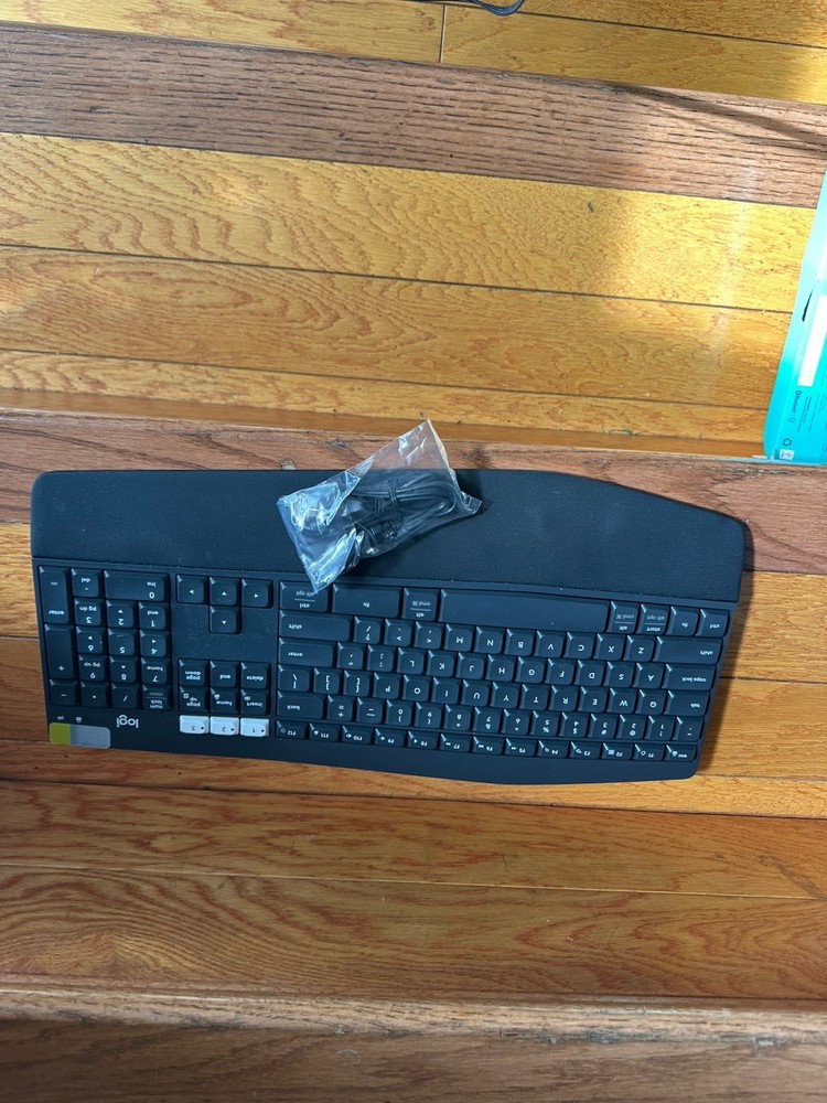 Logitech MK 825 Performace keyboard - no mouse & no receiver