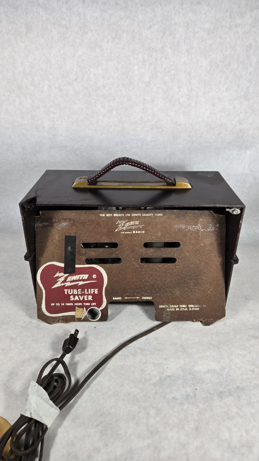 Vintage MCM Zenith Model J615 AM Tabletop Tube Radio POWERS ON/PARTS See Photos