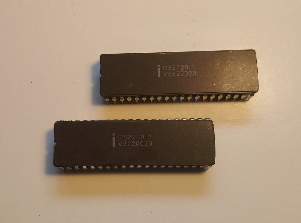 Intel D82720-1 5MHz Graphics Processor