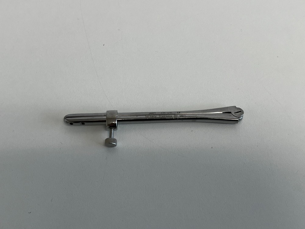 LL7:  Jarit 135-435 Clamp