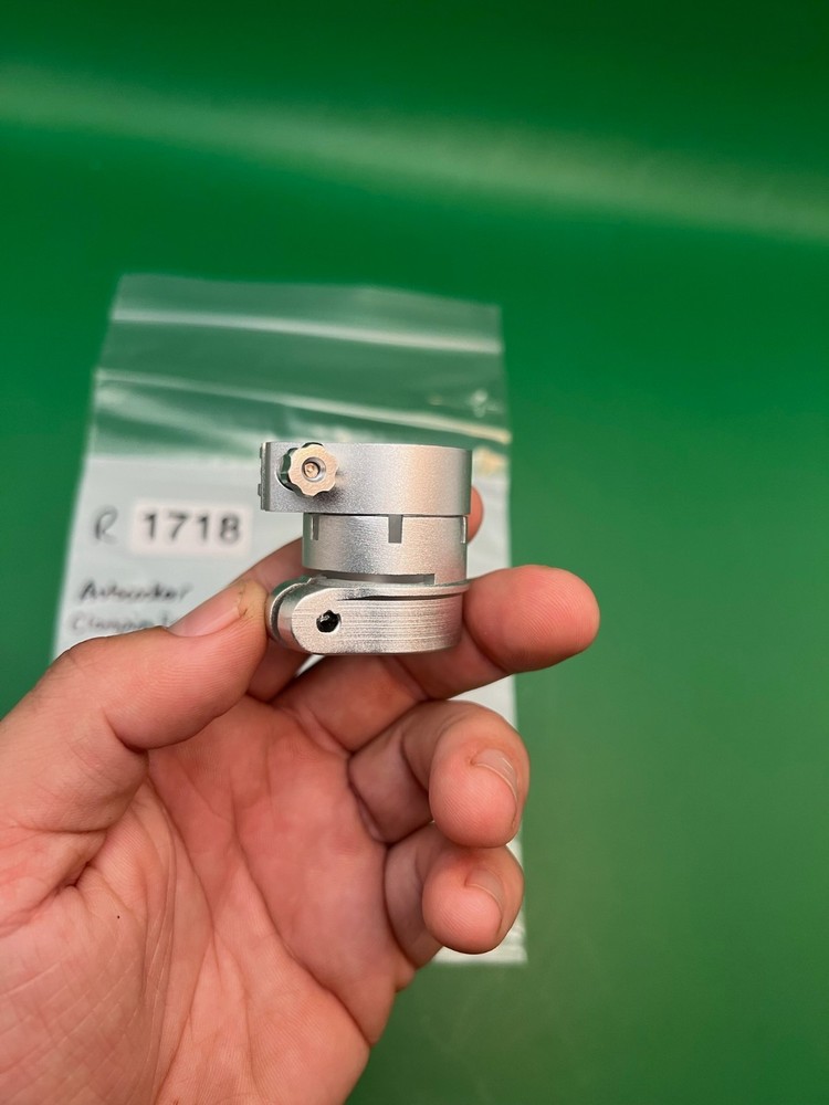 Autococker Clamping Feedneck