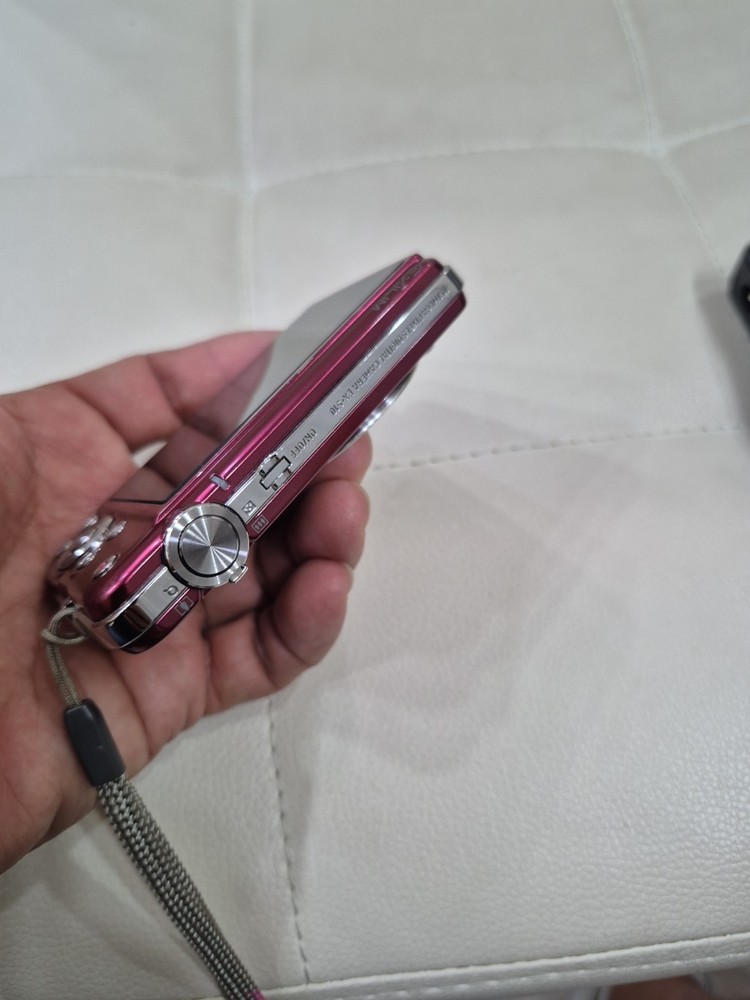Casio Exilim EX-S10A Red Digital Camera Tested