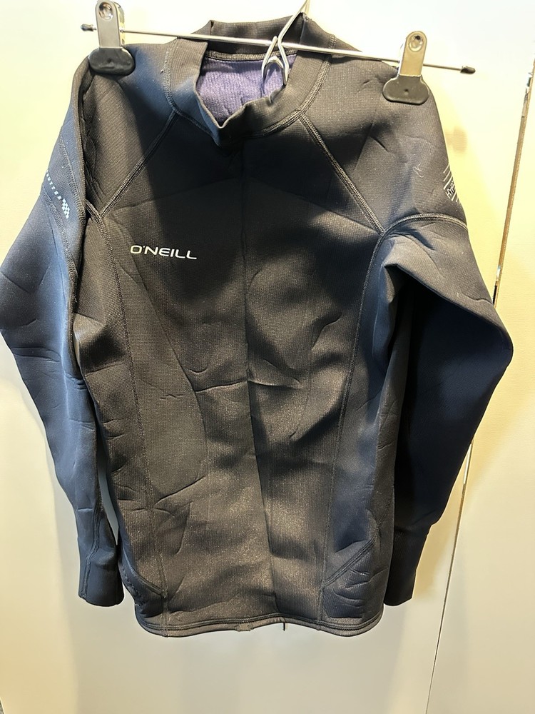 O'Neill Hyperfreak Technobutter 1.5mm Long Sleeve Wetsuit Top Men’s Small