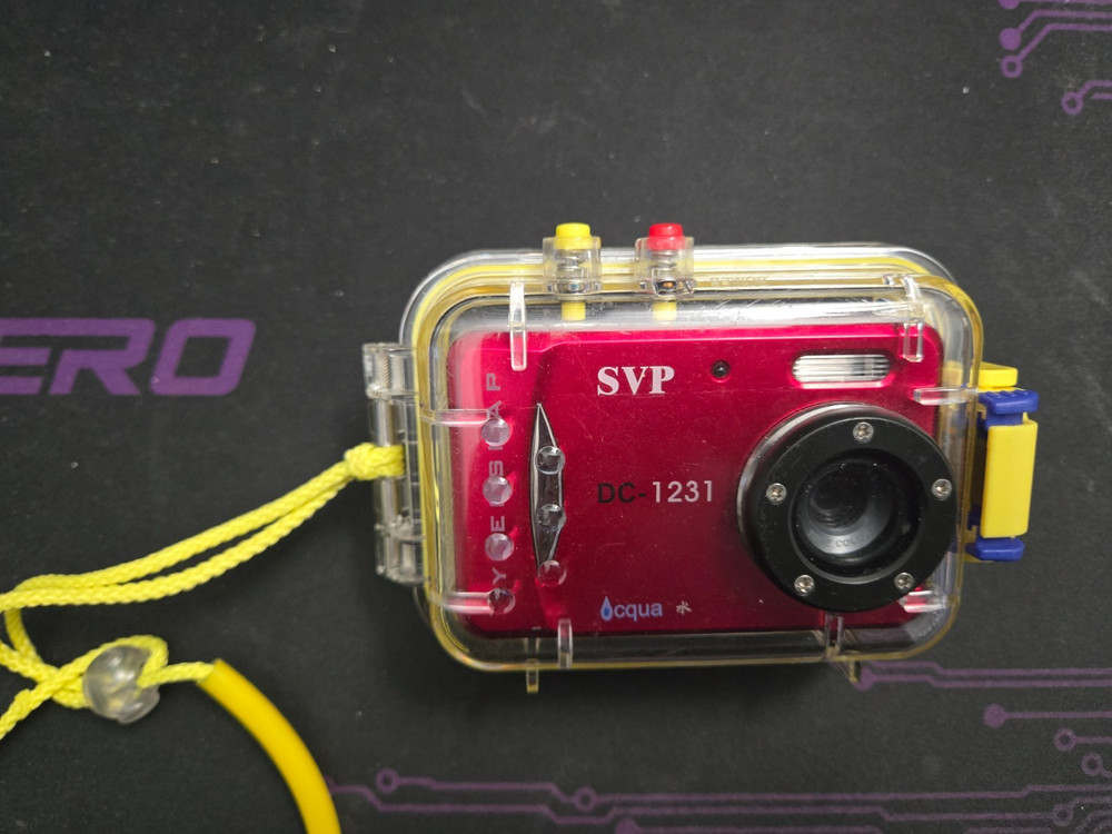 SVP DC-1231 Underwater Digital Camera With Waterproof Case