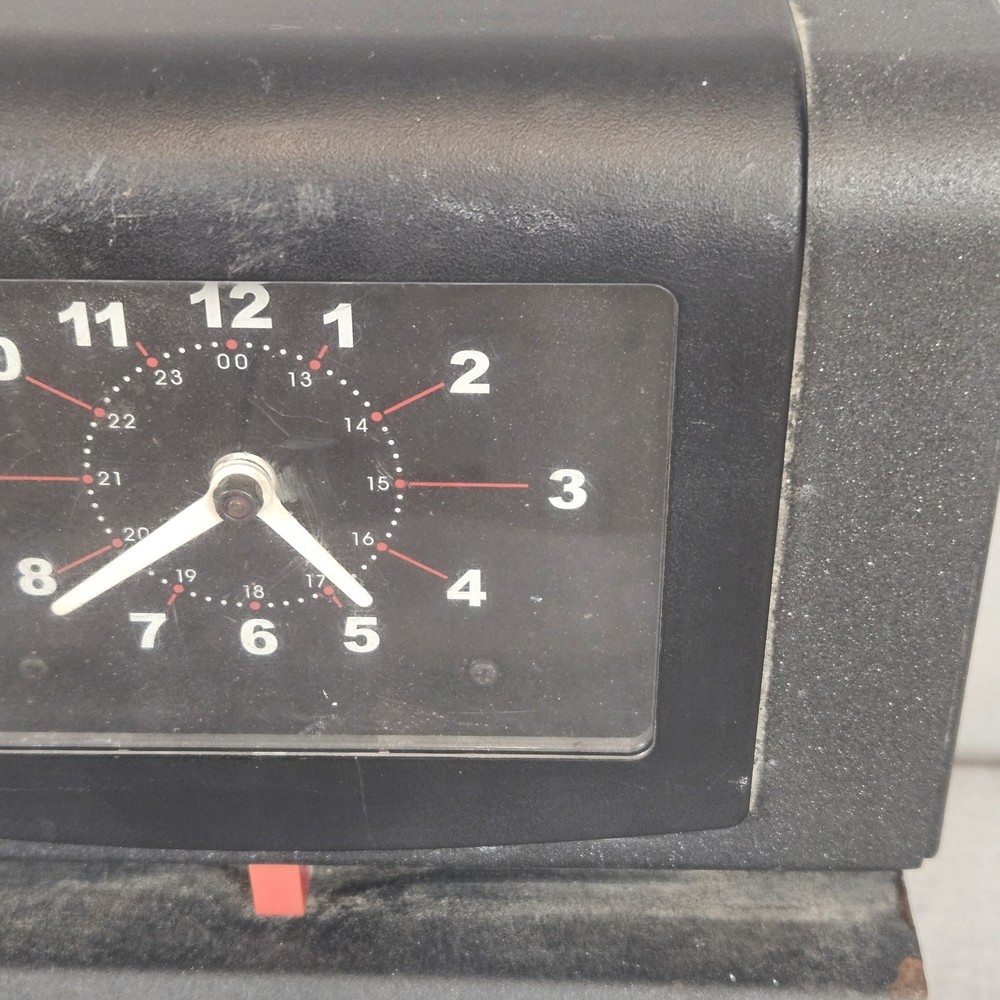 Lathem Model Punch Time Clock Recorder No Key Untested