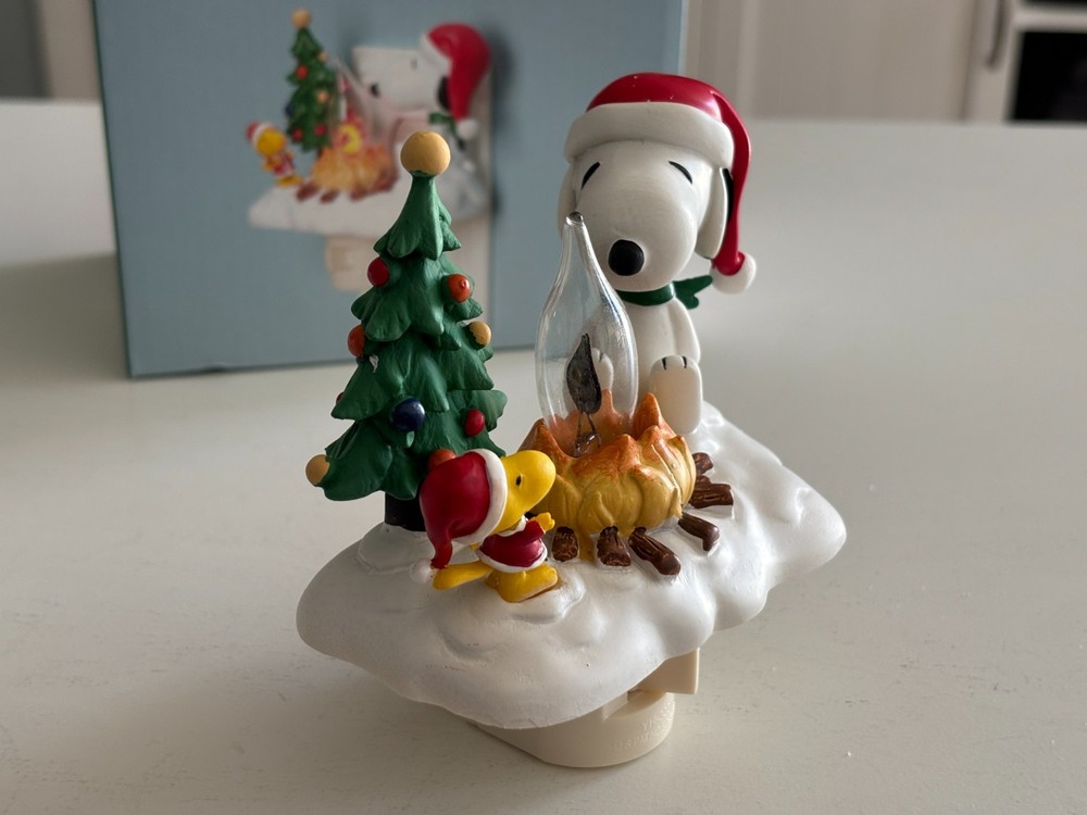 Peanuts Outdoor Campfire Night Light