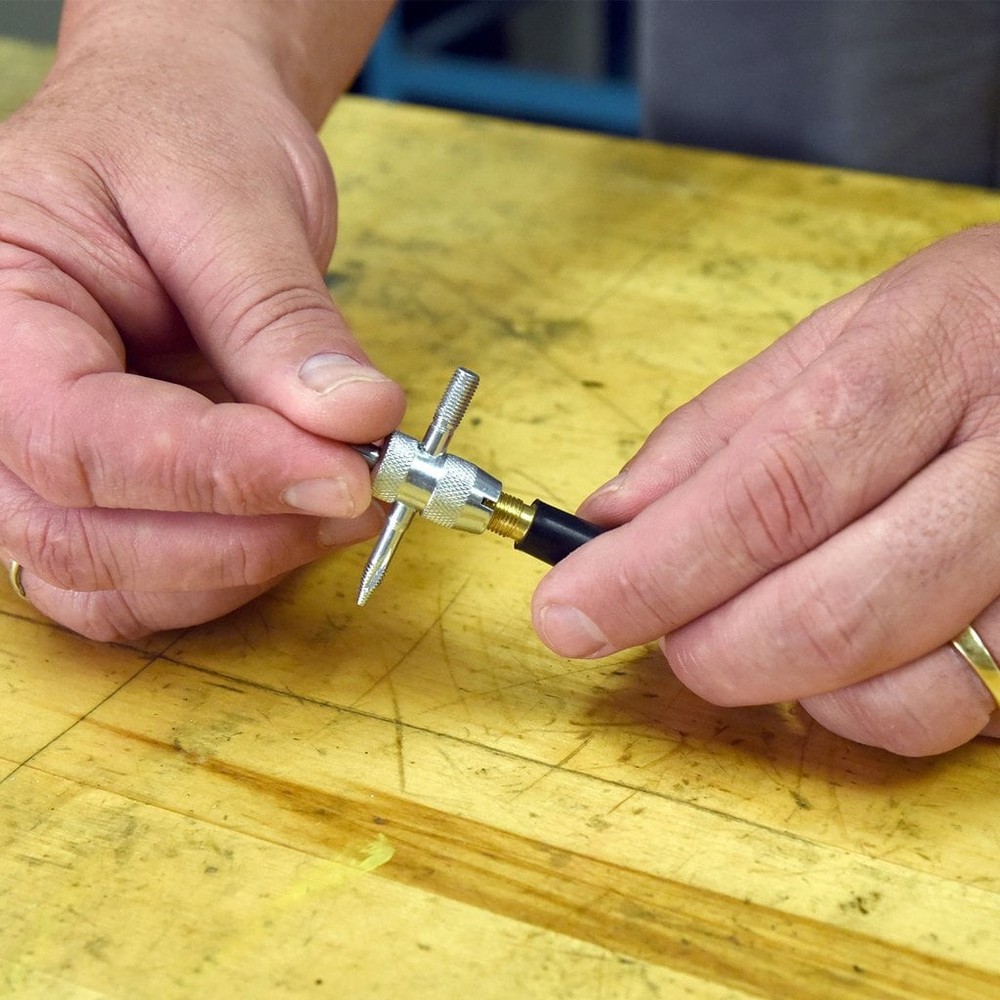 (2 pack) 4way Valve Core Tool & 4 Replacement Valve Cores