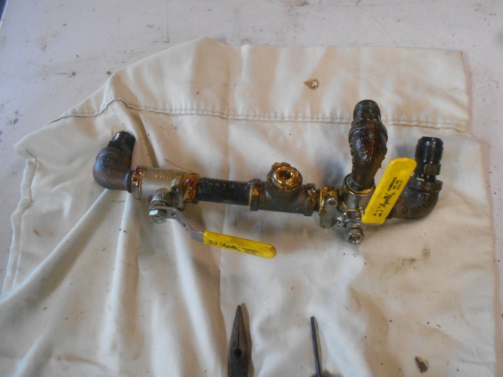 GILES GBF-50 FILTER BPUMP DIVERTER VALE ASSEMBLY