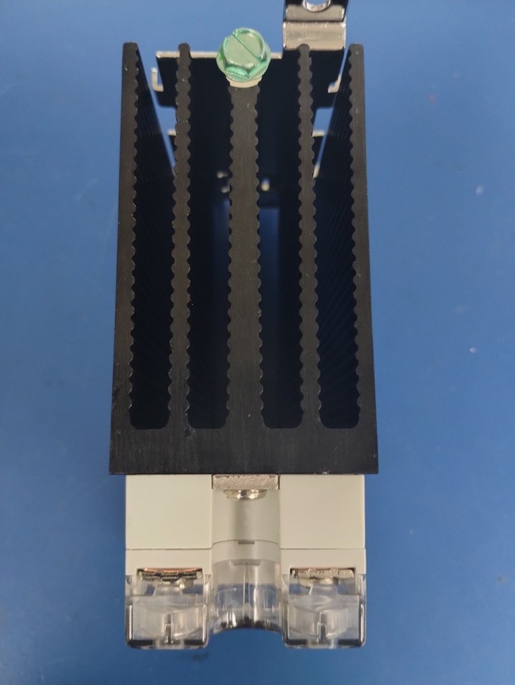CRYDOM HS201DR-84137850 Solid State Relay - Relay/Heat Sink Assembly