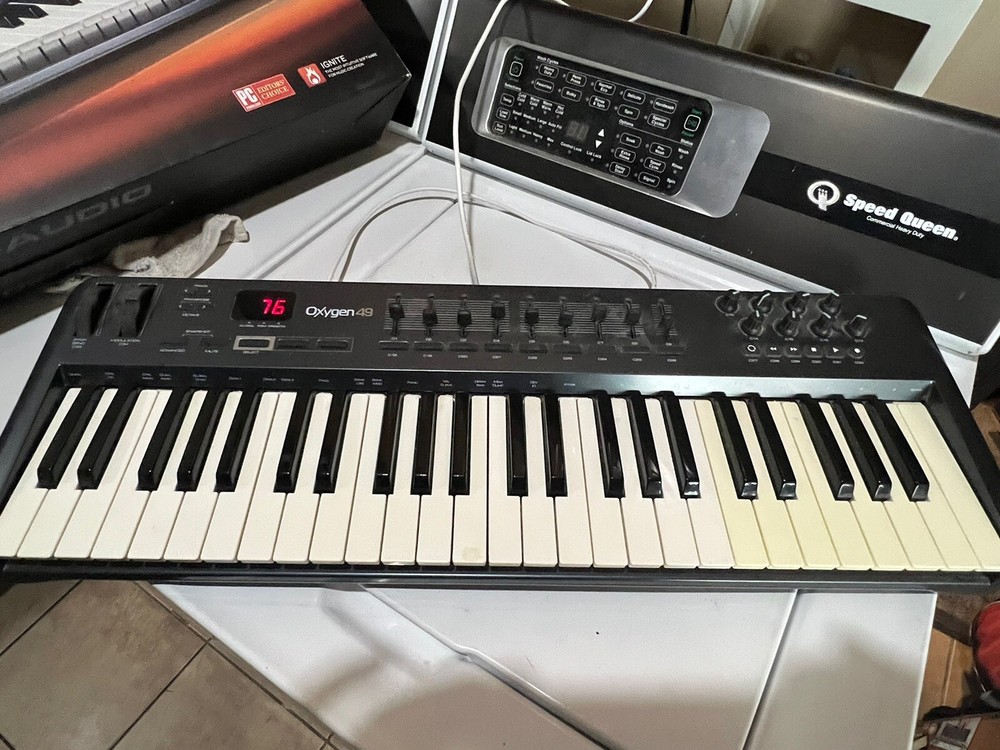 M-Audio Oxygen 49 USB Midi Keyboard Controller