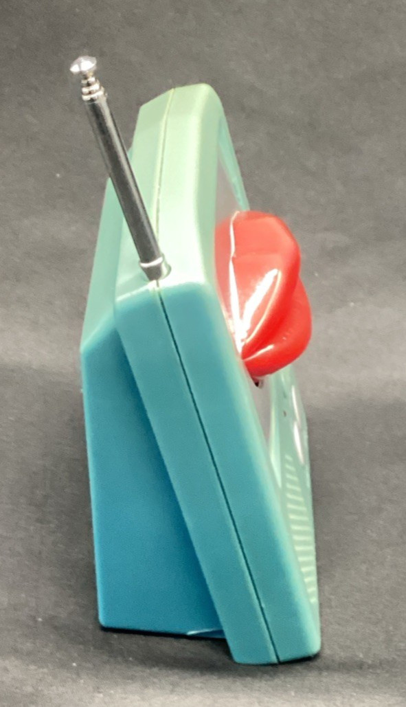 Vtg Talking FM Radio w/ Moving Mouth Lips RHD-2142, Works - ships free