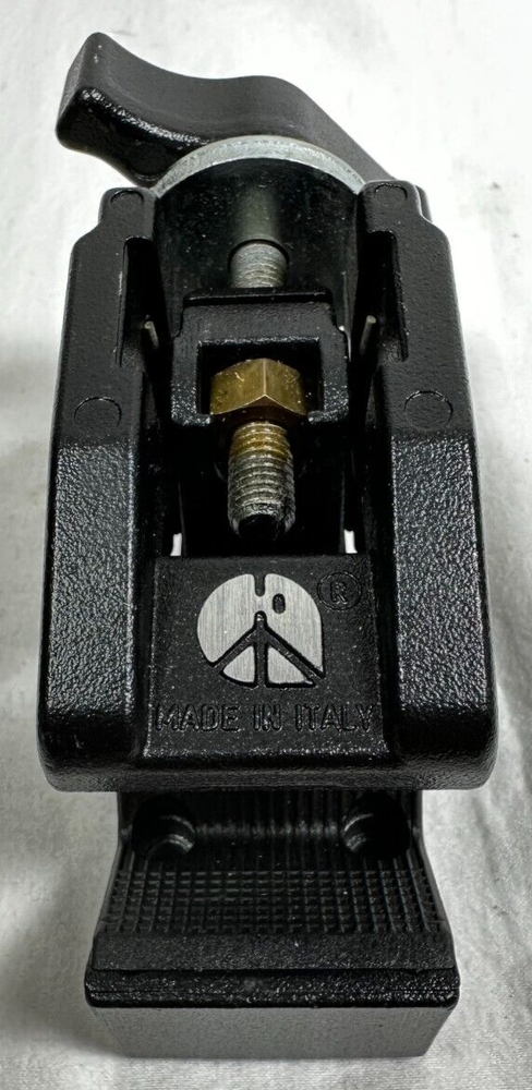 MANFROTTO 035 SUPER CLAMP w/ #175 spring clamp