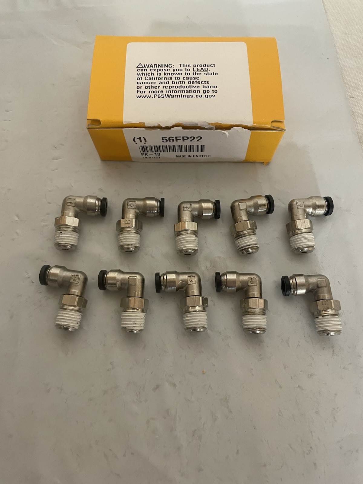 Qty 10 Parker W169PW-4-4, 90° Swivel Elbows, 1/4" Tube x 1/4" NPT Male PrestoLok