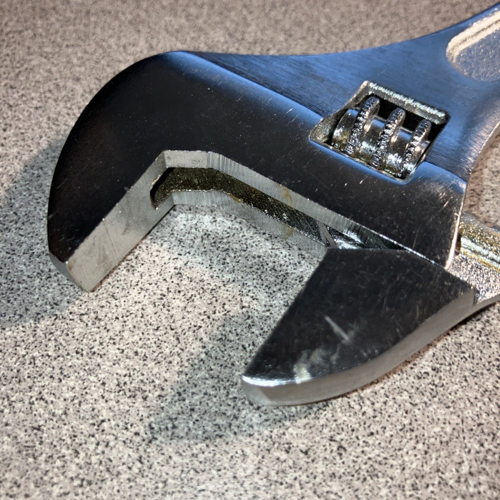 Olympia Tools 8 Inch 200mm Adjustable Wrench