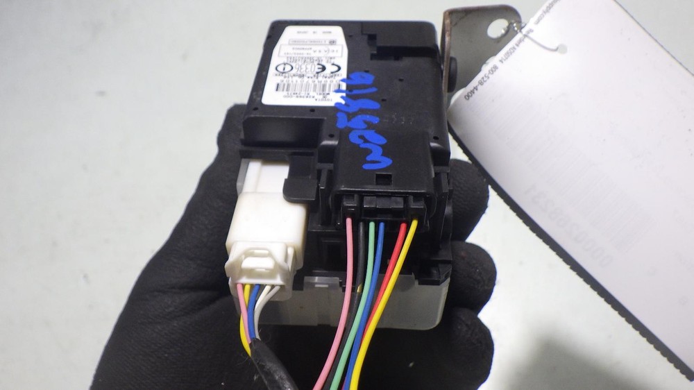 07 TOYOTA PRIUS Ignition W/Key