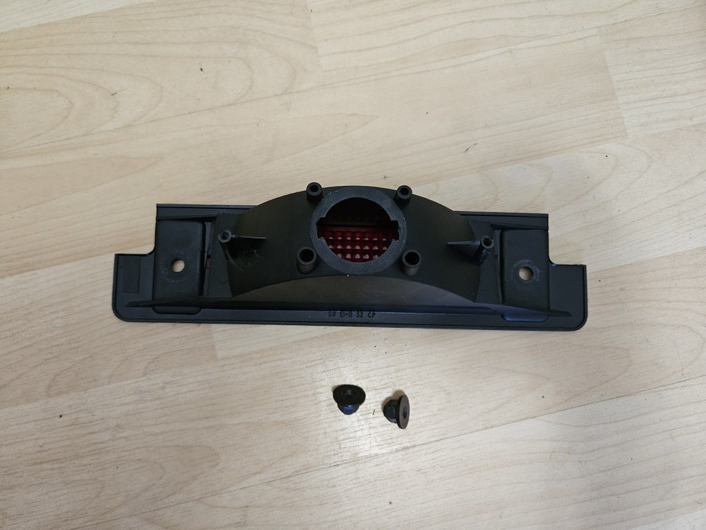 99-04 Land Rover Discovery 2 Third Upper Brake Light