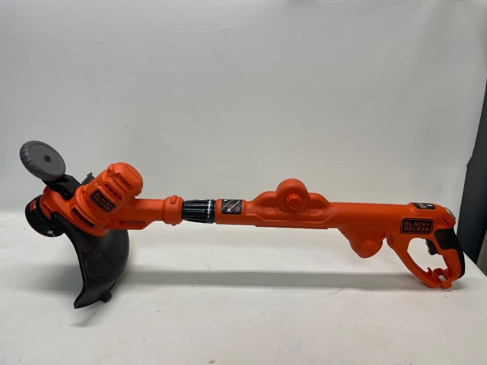 Black and Decker weed trimmer