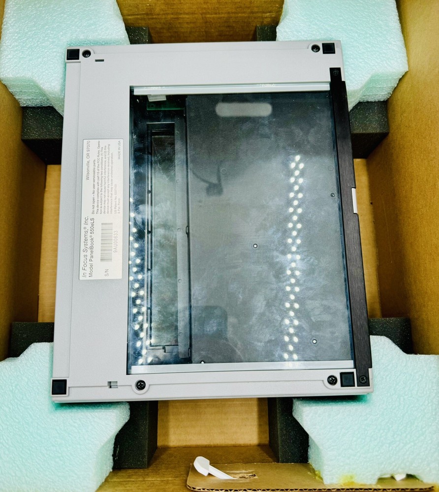 InFocus Systems PanelBook 550eLS LCD Projection Panel