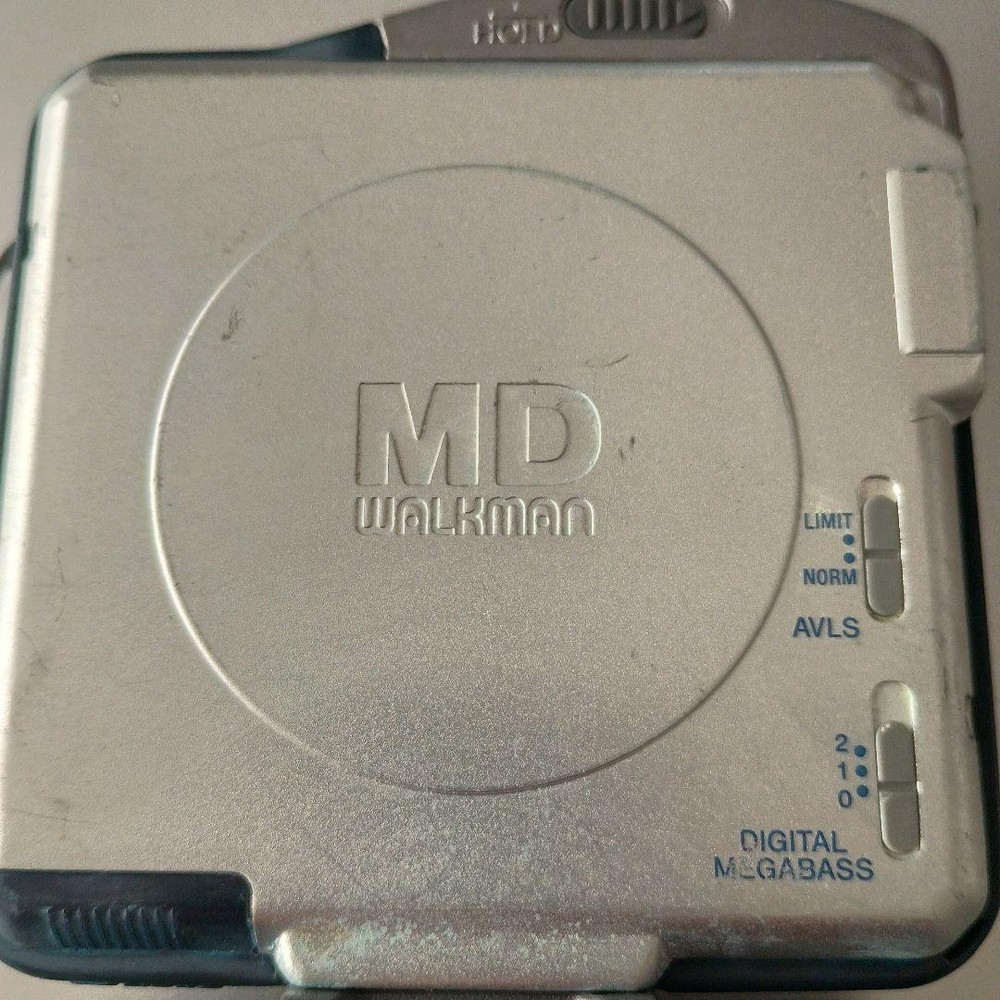 [Used] SONY MD Walkman MZ-E44 – Powers On, Test Only, Not Fully Functional