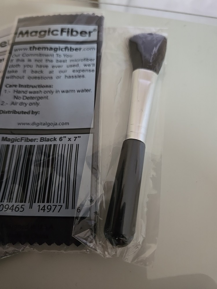 Camera Mini Cleaning Kit, Blower, Cloths & Brush