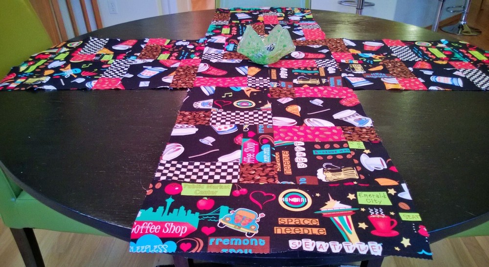PLACEMAT TABLE TOPPER PATTERN The messy table solution! Reversible too