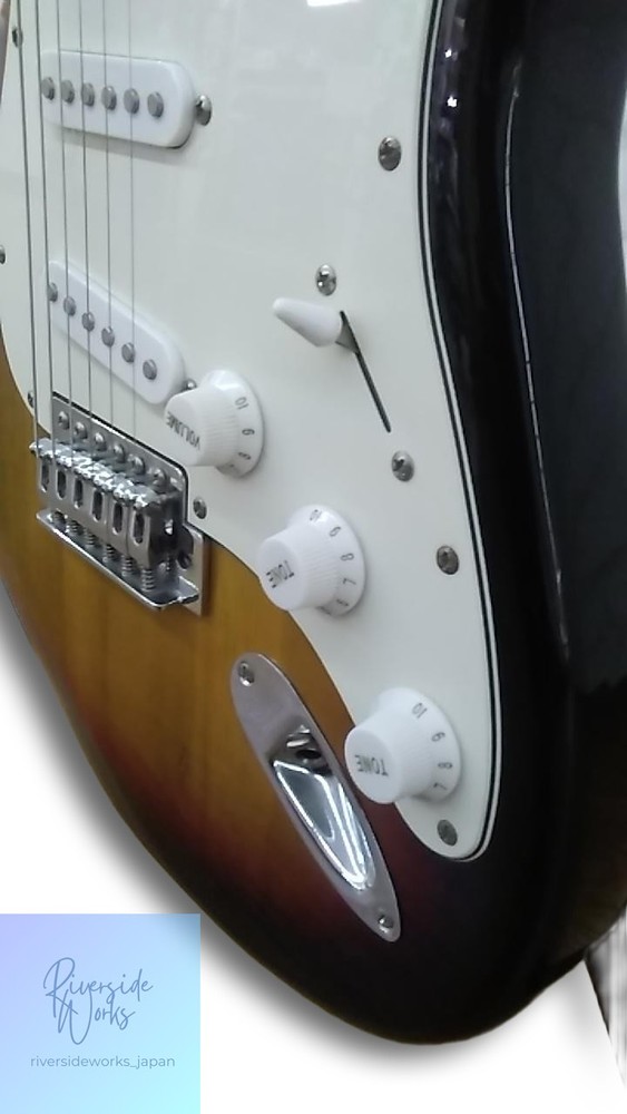 BUSKER’S Electric Guitar Stratocaster Type Used JP