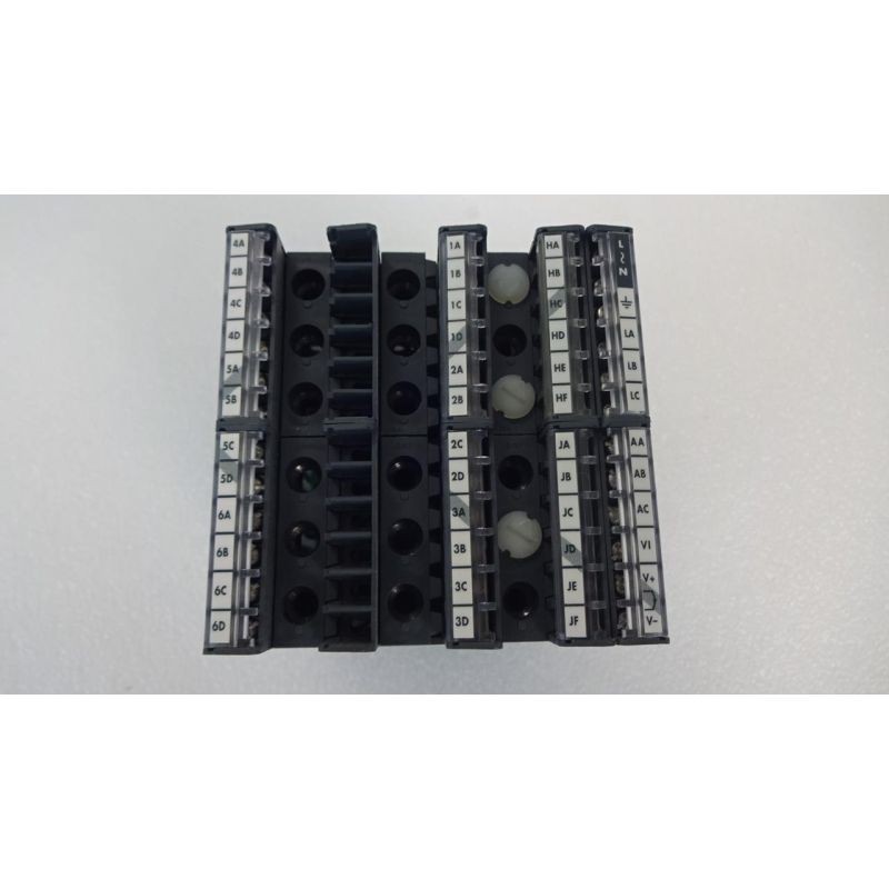 TEMPERATURE CONTROLLER EUROTHERM 2404